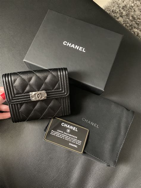 chanel boy continental wallet|chanel boy wallet price.